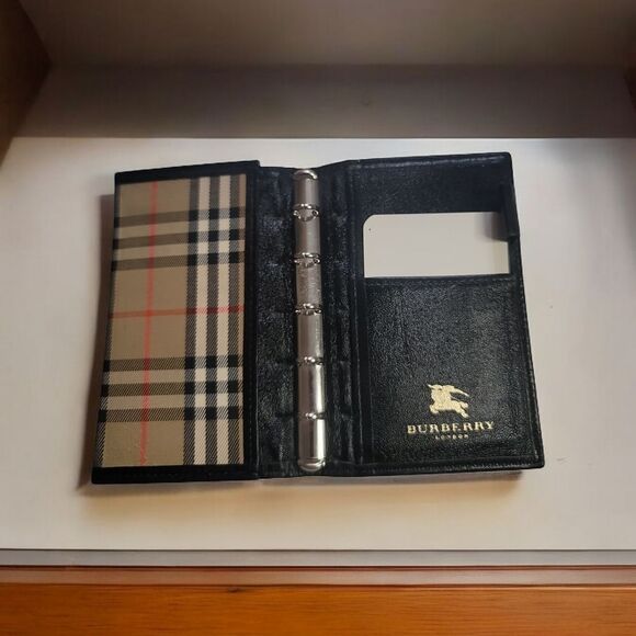 Burberry Accessories - Burberry Black and Beige Plaid Organizer